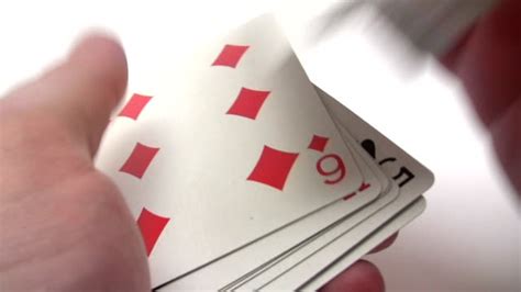mischiare le carte da poker
